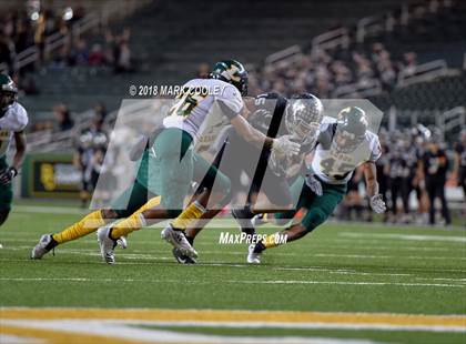 Thumbnail 1 in Vandegrift vs. Longview (UIL 6A D2 Regional) photogallery.