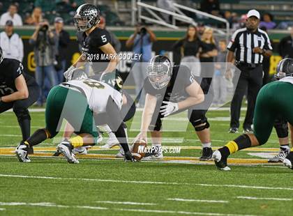 Thumbnail 3 in Vandegrift vs. Longview (UIL 6A D2 Regional) photogallery.