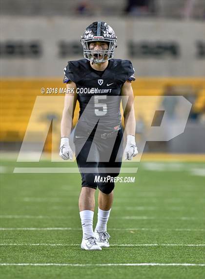 Thumbnail 3 in Vandegrift vs. Longview (UIL 6A D2 Regional) photogallery.