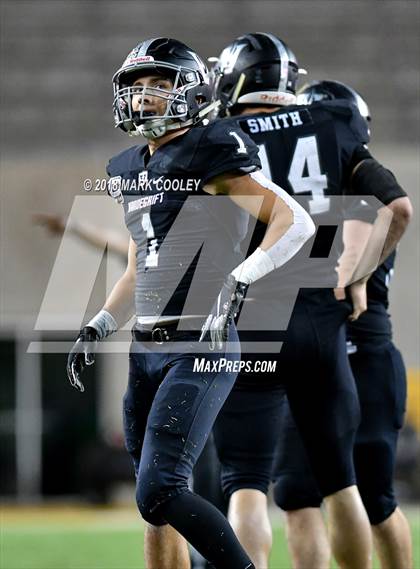 Thumbnail 3 in Vandegrift vs. Longview (UIL 6A D2 Regional) photogallery.