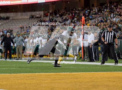 Thumbnail 1 in Vandegrift vs. Longview (UIL 6A D2 Regional) photogallery.