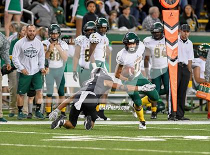 Thumbnail 1 in Vandegrift vs. Longview (UIL 6A D2 Regional) photogallery.