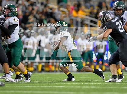Thumbnail 2 in Vandegrift vs. Longview (UIL 6A D2 Regional) photogallery.