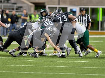 Thumbnail 1 in Vandegrift vs. Longview (UIL 6A D2 Regional) photogallery.