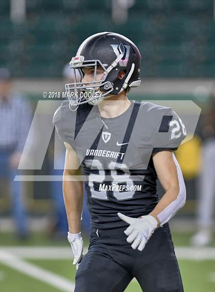 Thumbnail 2 in Vandegrift vs. Longview (UIL 6A D2 Regional) photogallery.