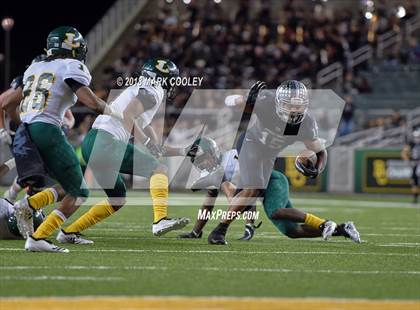 Thumbnail 1 in Vandegrift vs. Longview (UIL 6A D2 Regional) photogallery.
