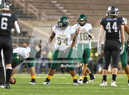 Thumbnail 1 in Vandegrift vs. Longview (UIL 6A D2 Regional) photogallery.