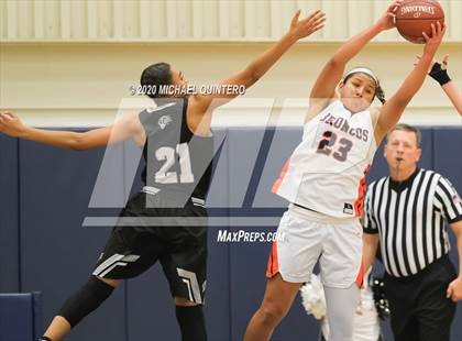Thumbnail 2 in Clark vs. Brandeis photogallery.