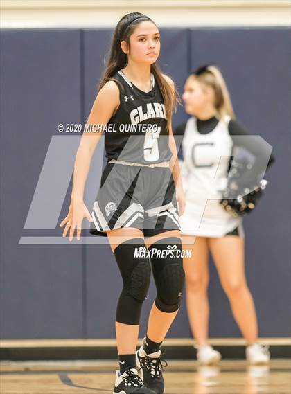 Thumbnail 3 in Clark vs. Brandeis photogallery.