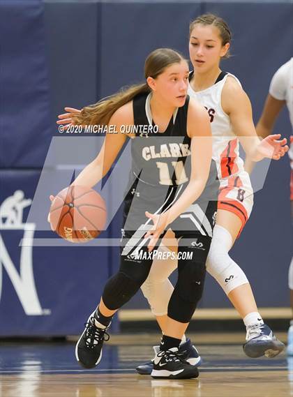 Thumbnail 2 in Clark vs. Brandeis photogallery.