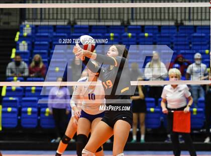 Thumbnail 1 in Paris vs. Hackett (AAA 3A State Final) photogallery.