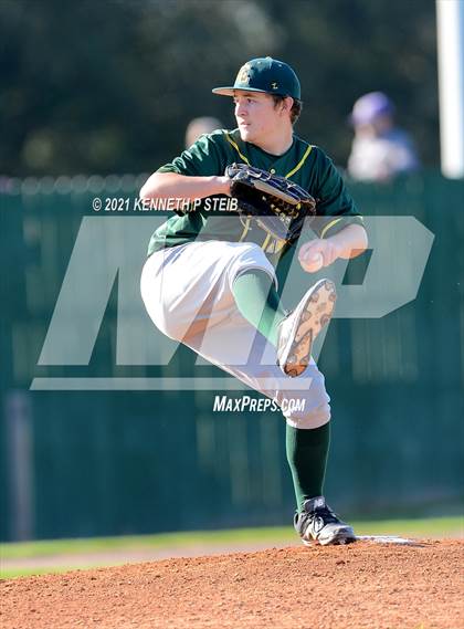 Thumbnail 2 in Central Lafourche @ Ascension Catholic photogallery.