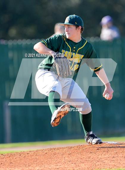 Thumbnail 3 in Central Lafourche @ Ascension Catholic photogallery.