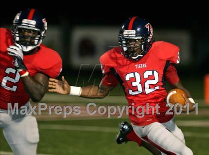 Thumbnail 3 in Memphis University @ South Panola photogallery.