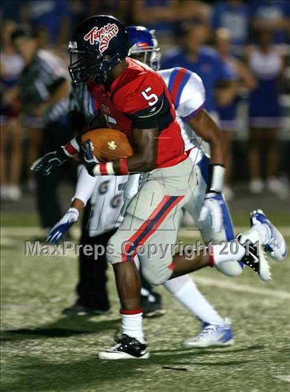 Thumbnail 1 in Memphis University @ South Panola photogallery.