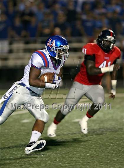 Thumbnail 1 in Memphis University @ South Panola photogallery.