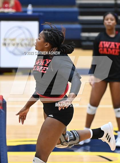Thumbnail 3 in Cypress Ranch vs Langham Creek photogallery.