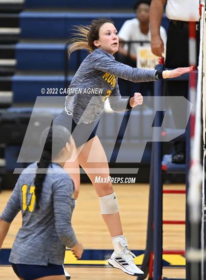 Thumbnail 3 in Cypress Ranch vs Langham Creek photogallery.