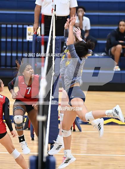 Thumbnail 2 in Cypress Ranch vs Langham Creek photogallery.