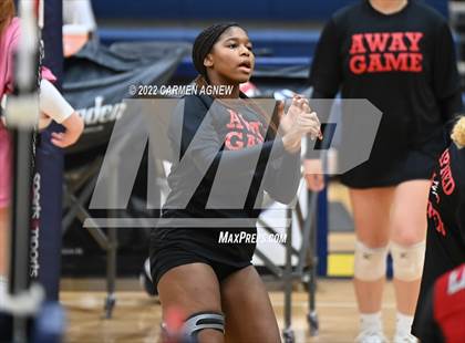 Thumbnail 3 in Cypress Ranch vs Langham Creek photogallery.