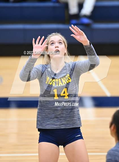 Thumbnail 2 in Cypress Ranch vs Langham Creek photogallery.
