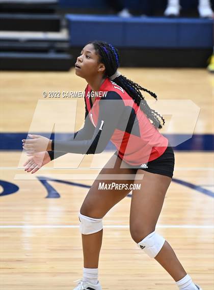 Thumbnail 2 in Cypress Ranch vs Langham Creek photogallery.