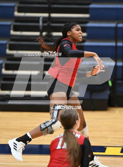 Thumbnail 1 in Cypress Ranch vs Langham Creek photogallery.