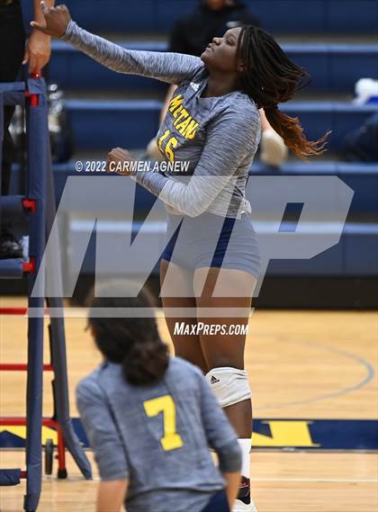 Thumbnail 1 in Cypress Ranch vs Langham Creek photogallery.