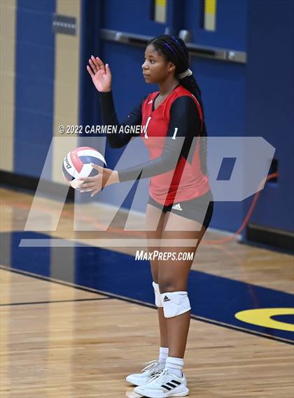 Thumbnail 2 in Cypress Ranch vs Langham Creek photogallery.