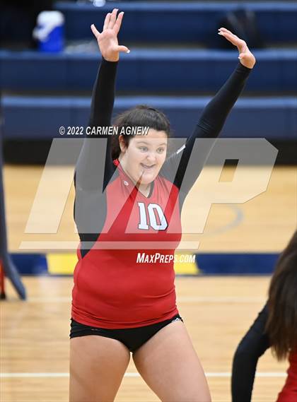 Thumbnail 3 in Cypress Ranch vs Langham Creek photogallery.