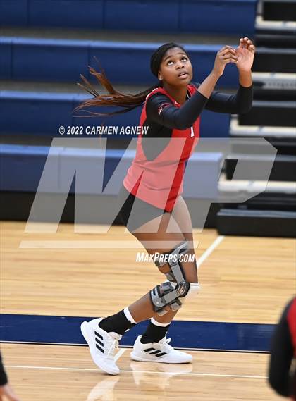 Thumbnail 1 in Cypress Ranch vs Langham Creek photogallery.