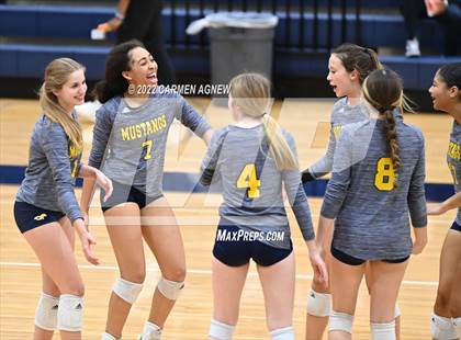 Thumbnail 1 in Cypress Ranch vs Langham Creek photogallery.