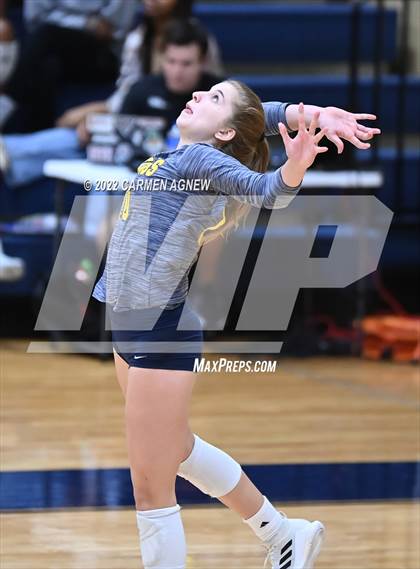 Thumbnail 3 in Cypress Ranch vs Langham Creek photogallery.