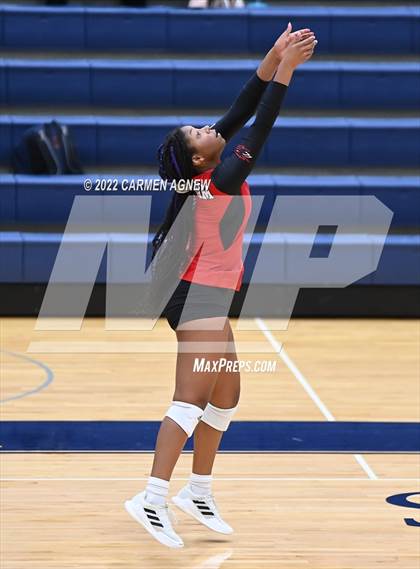 Thumbnail 3 in Cypress Ranch vs Langham Creek photogallery.