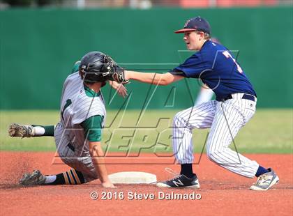 Thumbnail 2 in Grace King vs St Martins Episcopal photogallery.