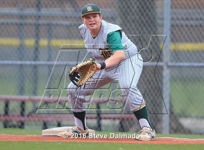 Thumbnail 2 in Grace King vs St Martins Episcopal photogallery.