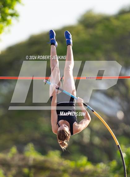 Thumbnail 3 in OIA Finals photogallery.