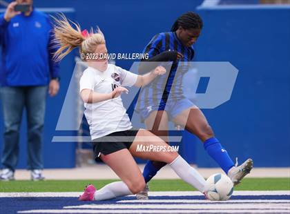 Thumbnail 2 in Byron Nelson vs. Marcus (UIL 6A Regional Semifinal) photogallery.