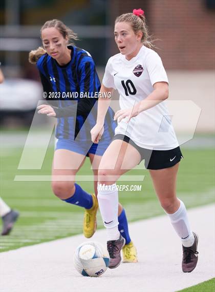 Thumbnail 2 in Byron Nelson vs. Marcus (UIL 6A Regional Semifinal) photogallery.