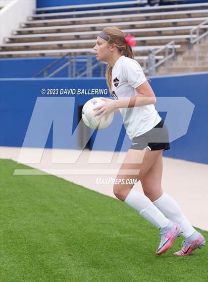 Thumbnail 2 in Byron Nelson vs. Marcus (UIL 6A Regional Semifinal) photogallery.
