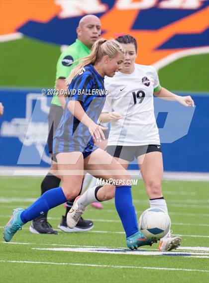 Thumbnail 2 in Byron Nelson vs. Marcus (UIL 6A Regional Semifinal) photogallery.