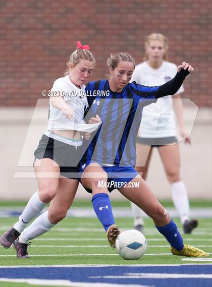 Thumbnail 2 in Byron Nelson vs. Marcus (UIL 6A Regional Semifinal) photogallery.