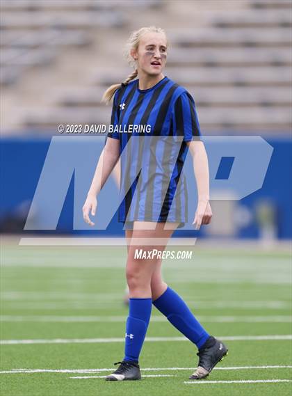 Thumbnail 2 in Byron Nelson vs. Marcus (UIL 6A Regional Semifinal) photogallery.