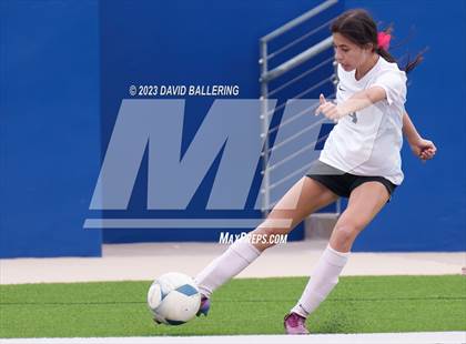 Thumbnail 2 in Byron Nelson vs. Marcus (UIL 6A Regional Semifinal) photogallery.