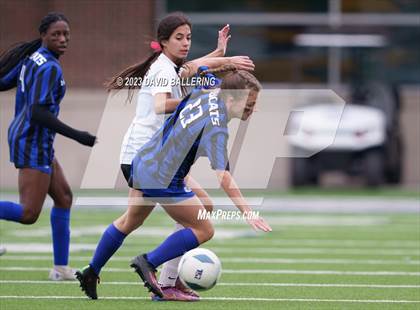 Thumbnail 2 in Byron Nelson vs. Marcus (UIL 6A Regional Semifinal) photogallery.