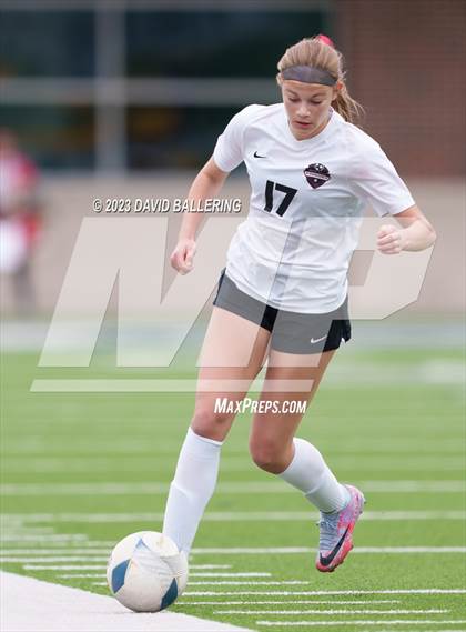Thumbnail 2 in Byron Nelson vs. Marcus (UIL 6A Regional Semifinal) photogallery.