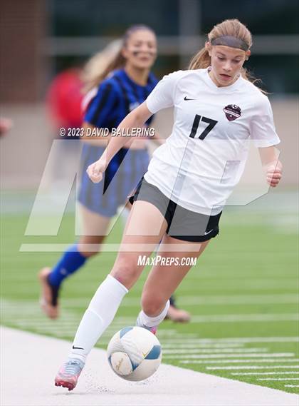 Thumbnail 3 in Byron Nelson vs. Marcus (UIL 6A Regional Semifinal) photogallery.