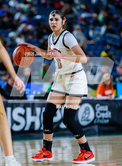 Thumbnail 2 in Mead vs. Davis (WIAA 4A Round of 12) photogallery.