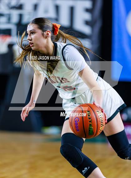 Thumbnail 3 in Mead vs. Davis (WIAA 4A Round of 12) photogallery.