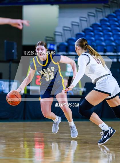 Thumbnail 3 in Mead vs. Davis (WIAA 4A Round of 12) photogallery.